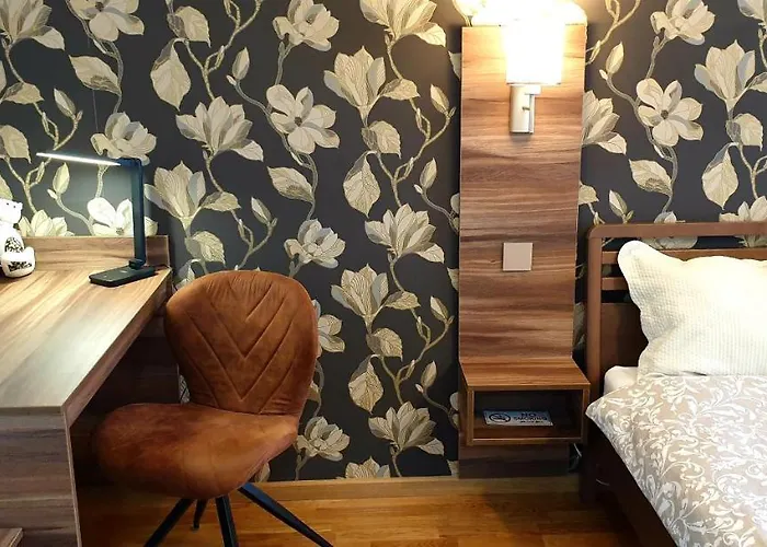 Uki-Modern Apartment With Parking